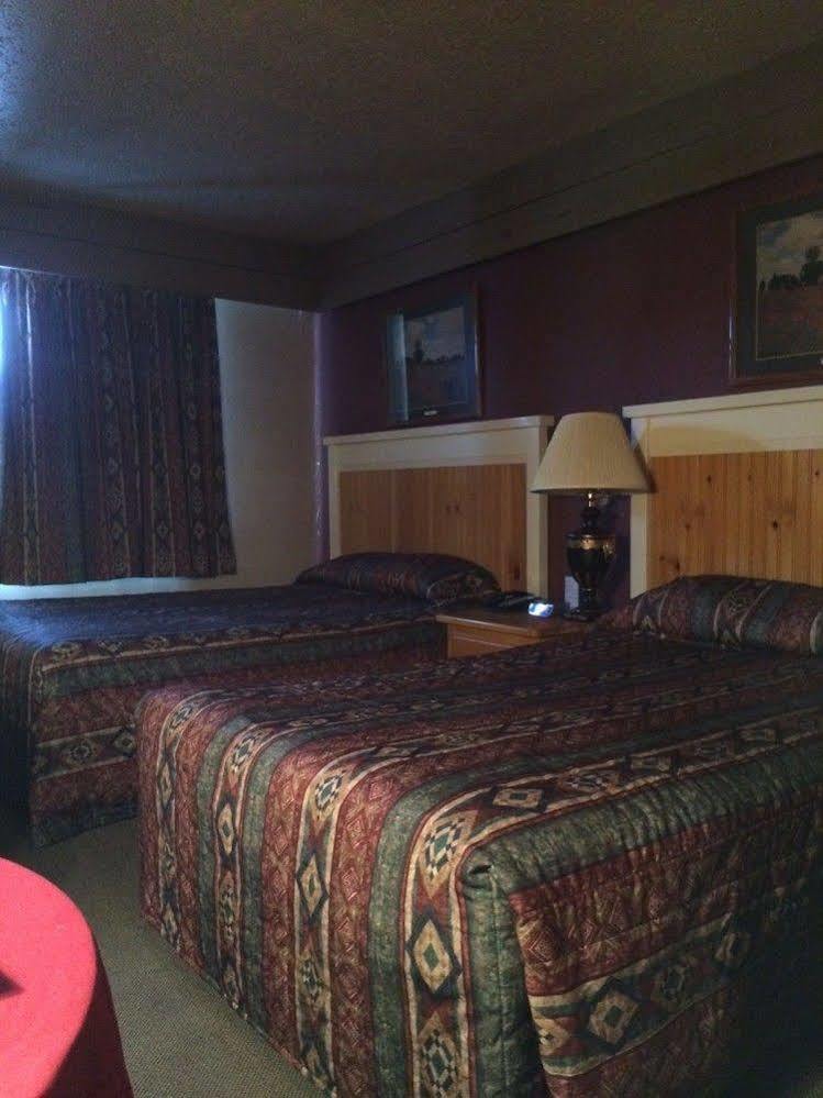 Logan Lake Lodge Kültér fotó